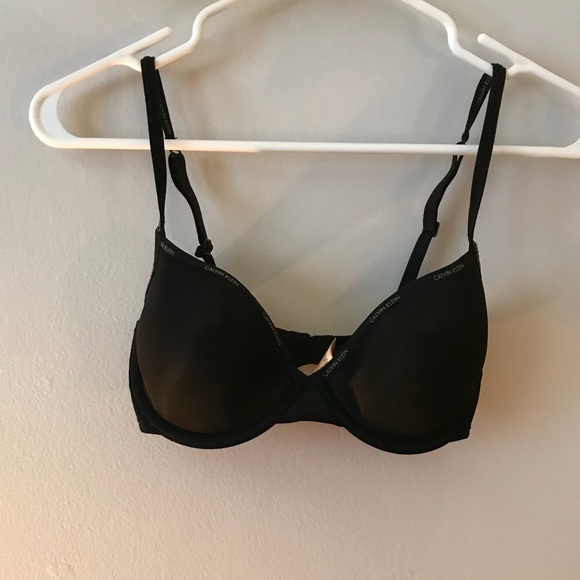 Calvin Klein Bra - Picture 2 of 3